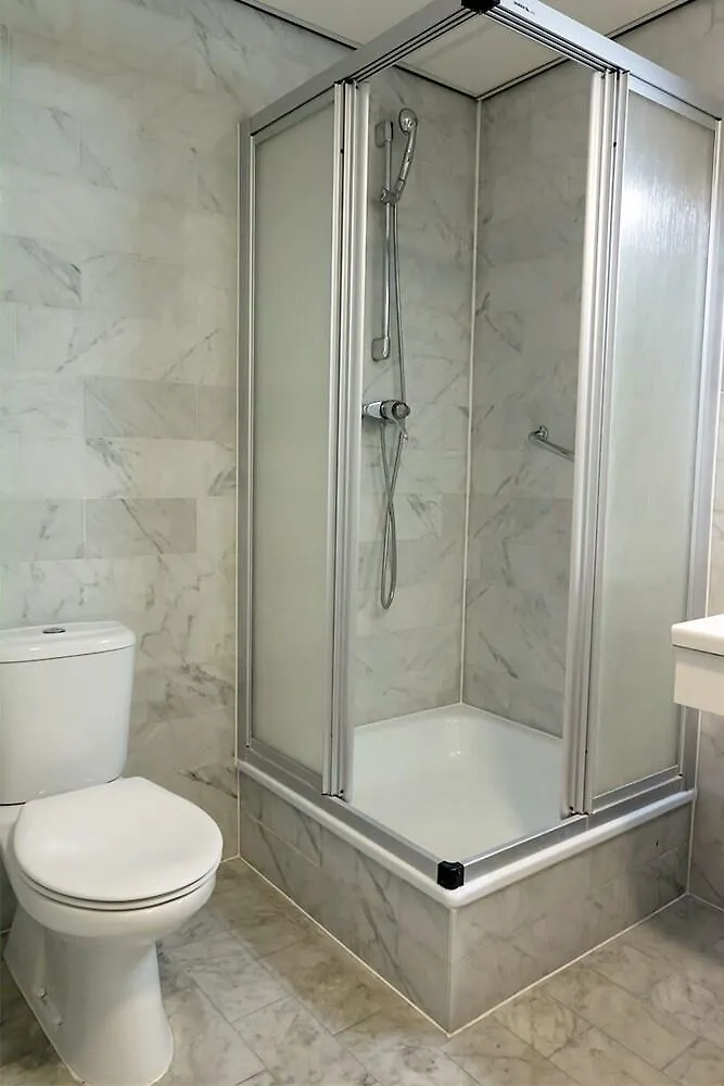 Crown Inn Eindhoven Hotel